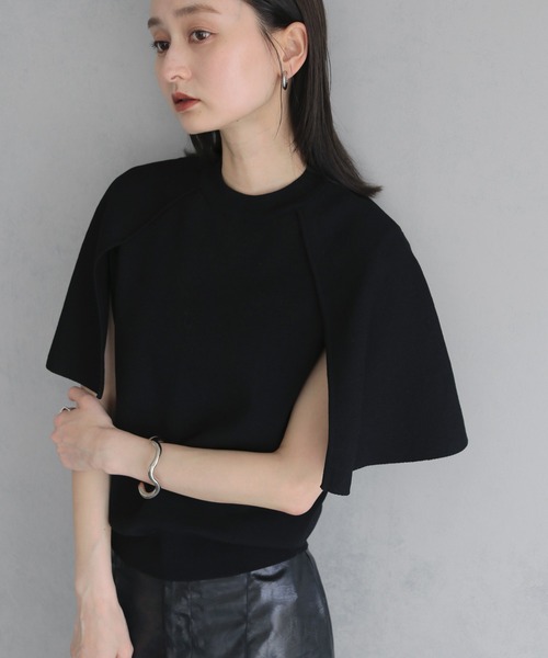 &g'aime(アンジェム)の「【&g'aime 】ケープニット Cape Knit Top(ニット/セーター・レディース・レッド/オフホワイト/ブラック/ブラウン・FREE)」の21枚目の写真