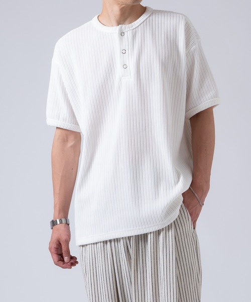 OXA(オグザ)の「ベロア調 半袖ヘンリーネックTシャツ カットソー OXA(Tシャツ/カットソー・メンズ・ブラック/ホワイト・FREE)」の9枚目の写真