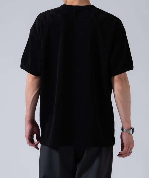 OXA(オグザ)の「ベロア調 半袖ヘンリーネックTシャツ カットソー OXA(Tシャツ/カットソー・メンズ・ブラック/ホワイト・FREE)」の3枚目の写真