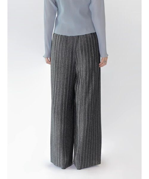 :ETHROF(イーサオブ)の「SOFT GLOW PLEATED WIDE PANTS(その他パンツ・レディース・シルバー/ブラック・FREE)」の10枚目の写真