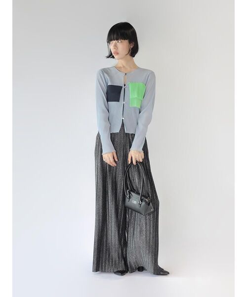 :ETHROF(イーサオブ)の「SOFT GLOW PLEATED WIDE PANTS(その他パンツ・レディース・シルバー/ブラック・FREE)」の11枚目の写真