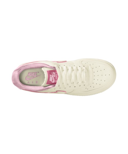 NIKE（ナイキ）の「NIKE/ナイキ WS ｴｱ ﾌｫｰｽ 1 07（スニーカー・レディース・ホワイト×ピンク・22.5cm/22cm）」の8枚目の写真