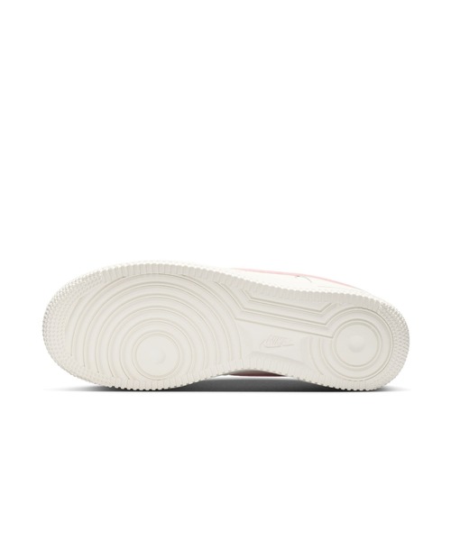 NIKE（ナイキ）の「NIKE/ナイキ WS ｴｱ ﾌｫｰｽ 1 07（スニーカー・レディース・ホワイト×ピンク・22.5cm/22cm）」の9枚目の写真