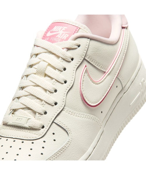 NIKE（ナイキ）の「NIKE/ナイキ WS ｴｱ ﾌｫｰｽ 1 07（スニーカー・レディース・ホワイト×ピンク・22.5cm/22cm）」の10枚目の写真