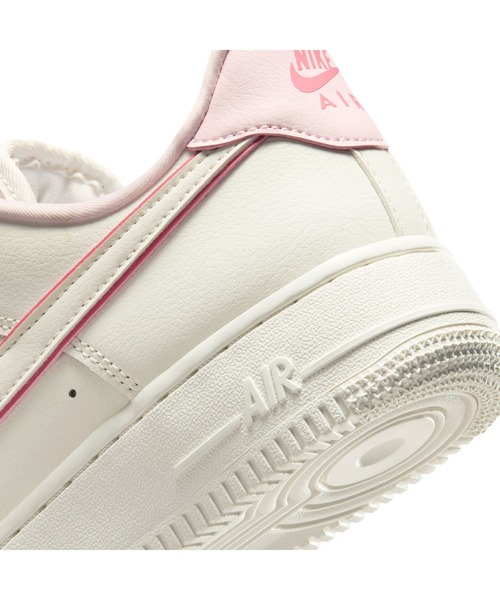 NIKE（ナイキ）の「NIKE/ナイキ WS ｴｱ ﾌｫｰｽ 1 07（スニーカー・レディース・ホワイト×ピンク・22.5cm/22cm）」の11枚目の写真