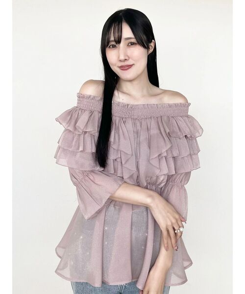 MERCURYDUO(マーキュリーデュオ)の「オフショルラッフルチュニックブラウス(シャツ/ブラウス・レディース・アイボリー/ピンク/ブラック・FREE)」の13枚目の写真