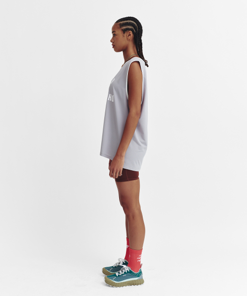 MENASOO（ミナス）の「Mesh Runner Club Sleeveless Top_Gray（Tシャツ/カットソー・レディース・グレー・S/M）」の3枚目の写真