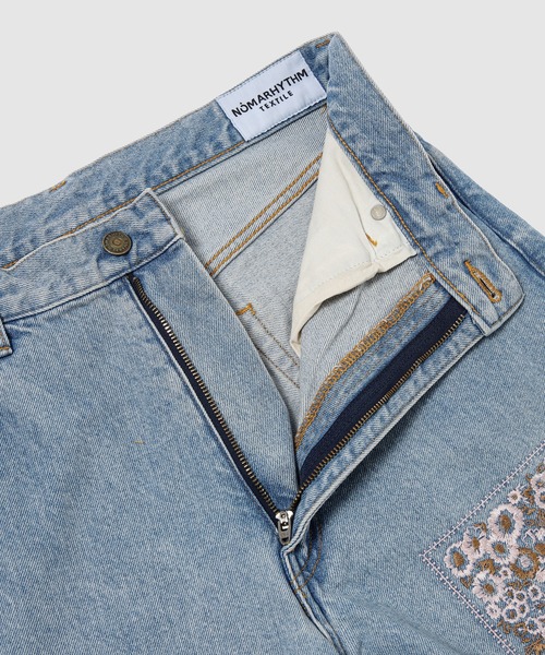 NOMA t.d.(ノーマティーディー)の「Bandana Embroidery Denim Pants(デニムパンツ・メンズ・ブラック/その他1/その他2・1/2)」の5枚目の写真