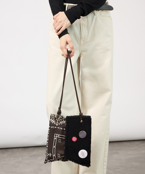 manipuri(マニプリ)の「manipuri マニプリ ボアプリントトートS Paris缶バッジ付 H21 163252203(トートバッグ・レディース・ブラウン・FREE)」の3枚目の写真