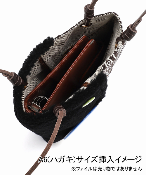 manipuri(マニプリ)の「manipuri マニプリ ボアプリントトートS Paris缶バッジ付 H21 163252203(トートバッグ・レディース・ブラウン・FREE)」の13枚目の写真