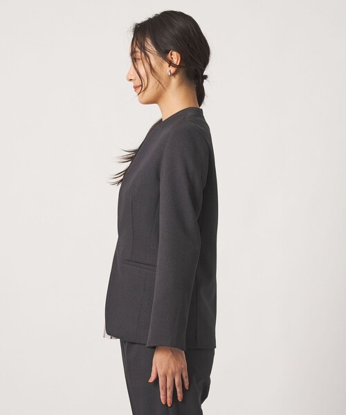 A DAY IN THE LIFE UNITED ARROWS（アデイインザライフユナイテッドアローズ）の「グレンチェック Vネックジャケット ‐セットアップ対応・ウォッシャブル‐ ＜A DAY IN THE LIFE＞（Tシャツ/カットソー・レディース・ロイヤルブルー/ダークグレー/モカ・38/36/40）」の7枚目の写真