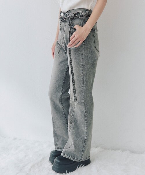 OLIVE des OLIVE(オリーブデオリーブ)の「キラキラロゴストレッチデニムパンツ(デニムパンツ・レディース・サックスブルー/グレー・MEDIUM/SMALL)」の4枚目の写真