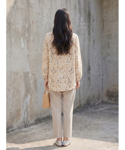 Sew loop（ソーループ）の「綿100％リーフ柄プリント前立てフリル長袖ブラウス（シャツ/ブラウス・レディース・ベージュ・L/M）」の8枚目の写真
