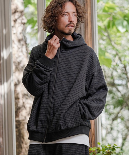 CAMBIO(カンビオ)の「mpa4226-Quilt Jacquard Zip Hoodie ジップパーカー(CAM26AW-012)(パーカー・メンズ・ブルー/ブラック/チャコール・S/L/M)」の8枚目の写真