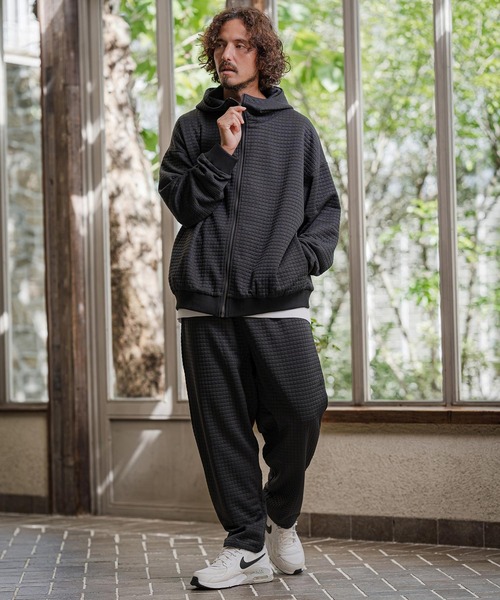 CAMBIO(カンビオ)の「mpa4226-Quilt Jacquard Zip Hoodie ジップパーカー(CAM26AW-012)(パーカー・メンズ・ブルー/ブラック/チャコール・S/L/M)」の11枚目の写真