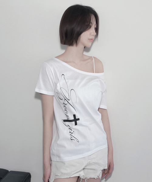 IZROOM(イズルーム)の「ガールズボートネック半袖Tシャツ(ホワイト)(Tシャツ/カットソー・レディース・その他・FREE)」の2枚目の写真