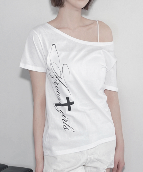 IZROOM(イズルーム)の「ガールズボートネック半袖Tシャツ(ホワイト)(Tシャツ/カットソー・レディース・その他・FREE)」の3枚目の写真