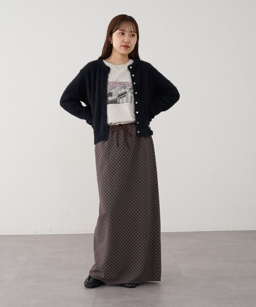 DISCOAT(ディスコート)の「モノクロフォトロゴTシャツ(Tシャツ/カットソー・レディース・チャコールグレー/オフホワイト/ベージュ系その他・FREE)」の19枚目の写真
