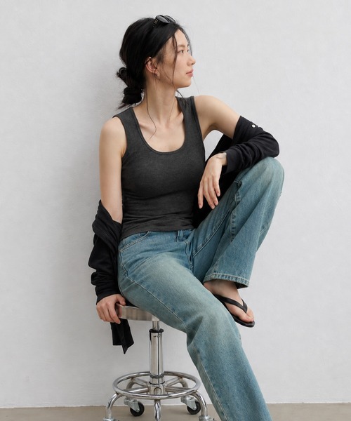 JOCOSA（ジョコサ）の「ウール混 ふんわり起毛 カップ付きタンクトップ（タンクトップ・レディース・ベージュ/ホワイト/チャコールグレー/グレー系その他・M/L）」の7枚目の写真