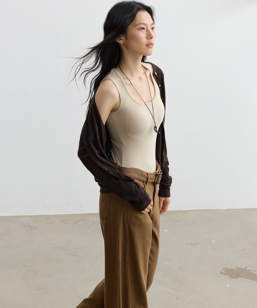 JOCOSA（ジョコサ）の「ウール混 ふんわり起毛 カップ付きタンクトップ（タンクトップ・レディース・ベージュ/ホワイト/チャコールグレー/グレー系その他・M/L）」の11枚目の写真