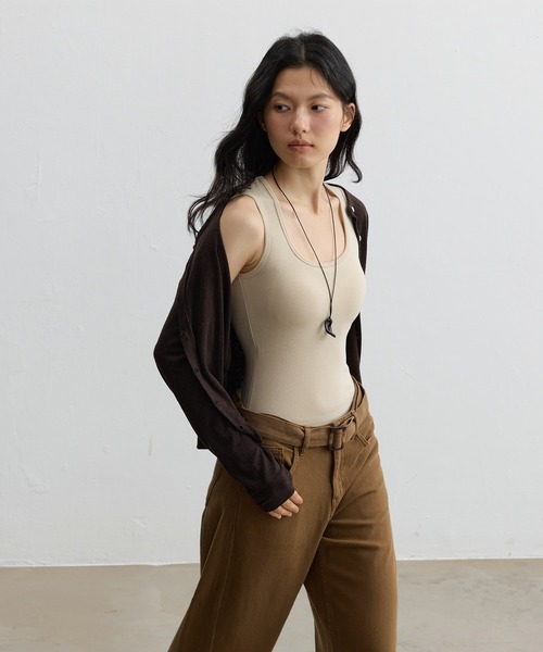 JOCOSA（ジョコサ）の「ウール混 ふんわり起毛 カップ付きタンクトップ（タンクトップ・レディース・ベージュ/ホワイト/チャコールグレー/グレー系その他・M/L）」の12枚目の写真