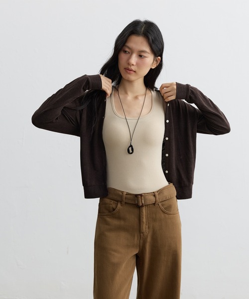 JOCOSA（ジョコサ）の「ウール混 ふんわり起毛 カップ付きタンクトップ（タンクトップ・レディース・ベージュ/ホワイト/チャコールグレー/グレー系その他・M/L）」の13枚目の写真