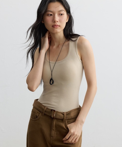 JOCOSA（ジョコサ）の「ウール混 ふんわり起毛 カップ付きタンクトップ（タンクトップ・レディース・ベージュ/ホワイト/チャコールグレー/グレー系その他・M/L）」の8枚目の写真