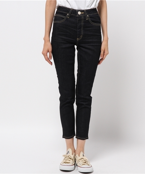 BLACK BY MOUSSY（ブラックバイマウジー）の「CRYSTAL cropped DENIM（デニムパンツ・レディース・ダークブルー・26inch/24inch/23inch/25inch）」の2枚目の写真