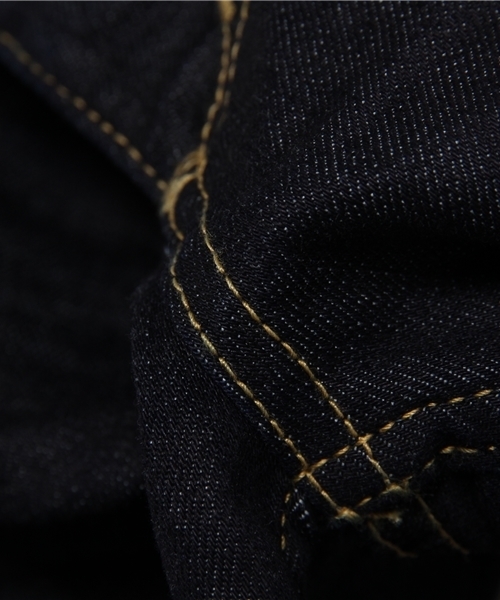 BLACK BY MOUSSY（ブラックバイマウジー）の「CRYSTAL cropped DENIM（デニムパンツ・レディース・ダークブルー・26inch/24inch/23inch/25inch）」の10枚目の写真