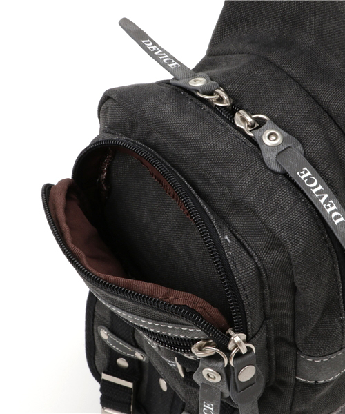 DEVICE（デバイス）の「DEVICE デバイス Haze2 ミリタリー ムラ染め キャンバス ボディバッグ ショルダーバッグ（ボディバッグ/ウエストポーチ・メンズ・ブラック/カーキ/ブラウン・FREE）」の7枚目の写真