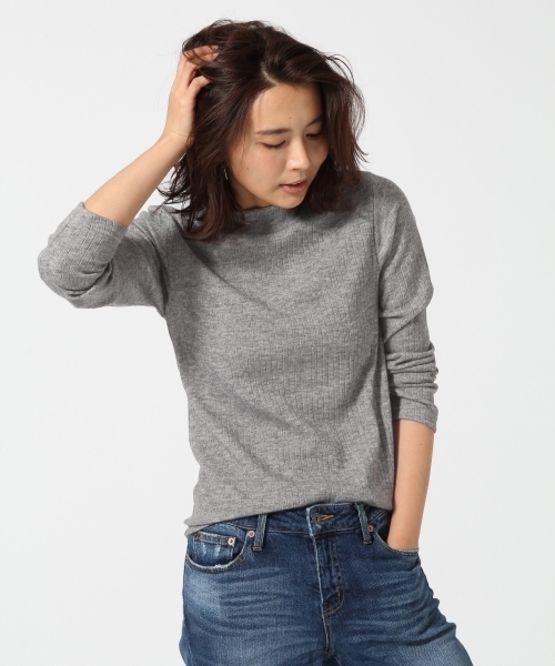 GLOBAL WORK（グローバルワーク）の「キモウリブハイネックプルオーバー長袖/743857（Tシャツ/カットソー・レディース・ベージュ系その他/ワインレッド/グレー/ホワイト/ブラウン/ブラック・MEDIUM/LARGE）」の4枚目の写真