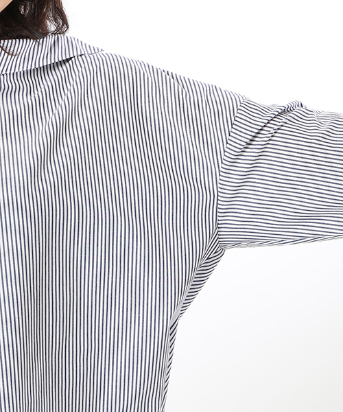 ivory court（アイボリーコート）の「100/2 ブロードサイドカラー シャツプルオーバー♯（シャツ/ブラウス・レディース・ネイビー/サックスブルー・FREE）」の3枚目の写真