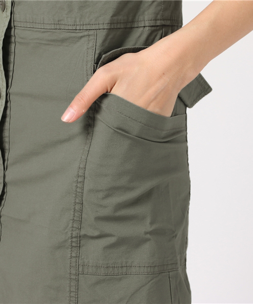 AVIREX（アヴィレックス）の「「InRed5月号掲載　女優の上戸彩さん着用商品」/ FUDGE5月号掲載商品/ avirex/ アヴィレックス/ S/S STRETCH SIDE POCKETS SH/ONE PIECE/ ストレッチ サイドポケット シャツワンピース（シャツワンピース・レディース・ベージュ/マスタード/セージグリーン・LARGE/SMALL/MEDIUM）」の5枚目の写真