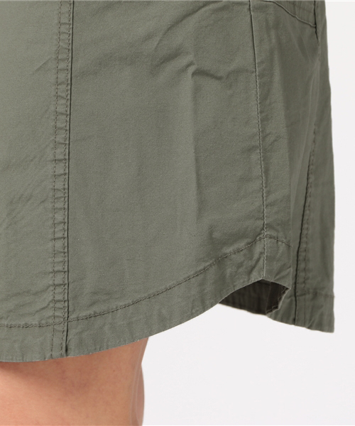 AVIREX（アヴィレックス）の「「InRed5月号掲載　女優の上戸彩さん着用商品」/ FUDGE5月号掲載商品/ avirex/ アヴィレックス/ S/S STRETCH SIDE POCKETS SH/ONE PIECE/ ストレッチ サイドポケット シャツワンピース（シャツワンピース・レディース・ベージュ/マスタード/セージグリーン・LARGE/SMALL/MEDIUM）」の6枚目の写真