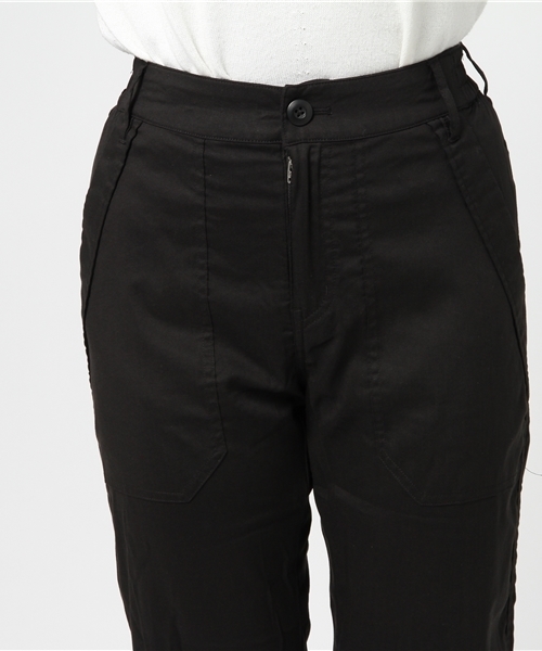 AVIREX(アヴィレックス)の「avirex/ アヴィレックス/ L-TENCEL STRECH TAPERED CROPPED PT/ テンセルストレッチ テーパード パンツ(その他パンツ・レディース・ブラック/オリーブ/ライトグレー・SMALL/LARGE/MEDIUM)」の7枚目の写真