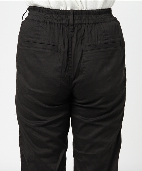 AVIREX(アヴィレックス)の「avirex/ アヴィレックス/ L-TENCEL STRECH TAPERED CROPPED PT/ テンセルストレッチ テーパード パンツ(その他パンツ・レディース・ブラック/オリーブ/ライトグレー・SMALL/LARGE/MEDIUM)」の8枚目の写真