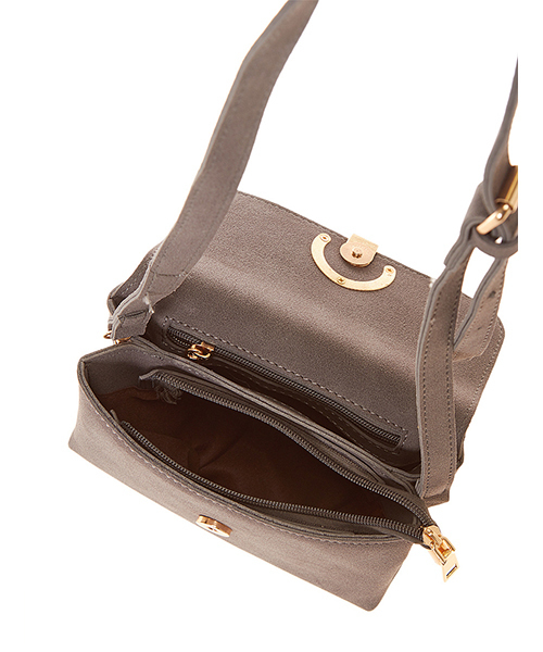 Color（カラー）の「ゴールドリングショルダーバッグ（ショルダーバッグ・レディース・ブラック/ベビーピンク/モカ/イエロー/グレー・FREE）」の11枚目の写真