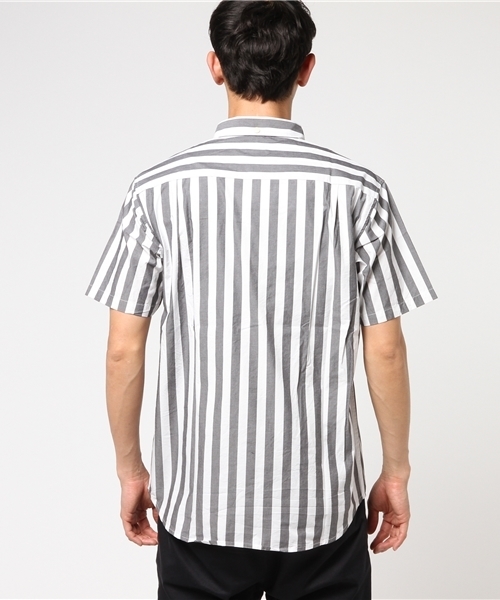 Denime（ドゥニーム）の「ワイドストライプ半袖シャツ（シャツ/ブラウス・メンズ・グレー系その他4/ブルー系その他4・LARGE/MEDIUM/X-LARGE）」の8枚目の写真