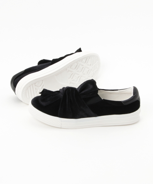 Green Parks(グリーンパークス)の「maRe maRe DAILYMARKET ・リボンベロアスリッポン(スニーカー・レディース・グレー/ブラック/ボルドー・L/M)」の6枚目の写真