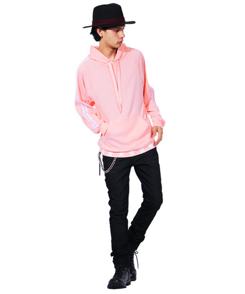 ８(eight)（エイト）の「星柄 ライン プルオーバー パーカー スウェット （パーカー・メンズ・ホワイト/ブラック/ピンク・MEDIUM/LARGE）」の4枚目の写真