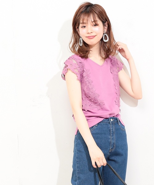 natural couture（ナチュラルクチュール）の「フラワーレース袖きれいめプルオーバー（Tシャツ/カットソー・レディース・ブラック/オフホワイト/ベージュ/ピンク・FREE）」の19枚目の写真