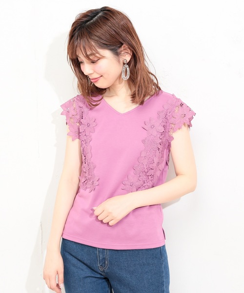 natural couture（ナチュラルクチュール）の「フラワーレース袖きれいめプルオーバー（Tシャツ/カットソー・レディース・ブラック/オフホワイト/ベージュ/ピンク・FREE）」の20枚目の写真