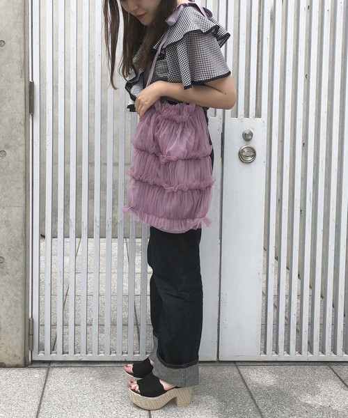 one after another NICE CLAUP（ワンアフターアナザーナイスクラップ）の「チュールボリュームBAG（ショルダーバッグ・レディース・アイボリー/グレー系その他/ピンク系その他・FREE）」の4枚目の写真