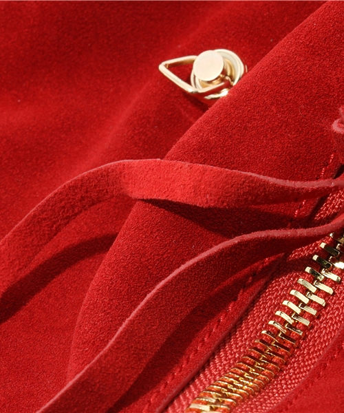 NANO universe（ナノユニバース）の「カウスエード 2WAY BAG（ショルダーバッグ・レディース・レッド/ブラウン/ブラック・FREE）」の14枚目の写真