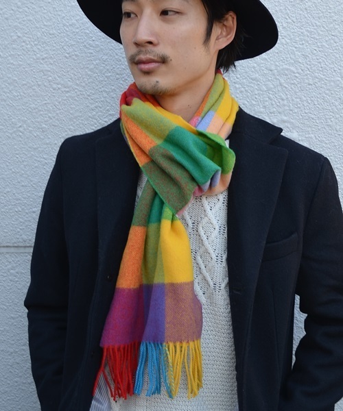 SHIPS JET BLUE(シップスジェットブルー)の「SGS: スコットランド製 ラム/チェック マフラー(マフラー・メンズ・グリーン/その他/オフホワイト/オリーブ/レッド/ネイビー/アイボリー/ブラック/ブルー/ダークブルー/カーキ/ワインレッド/グレー/ダークグレー/ロイヤルブルー/コバルトブルー/ダークカーキ/チャコールグレー/ホワイト系その他/ワイン・ONE SIZE)」の20枚目の写真