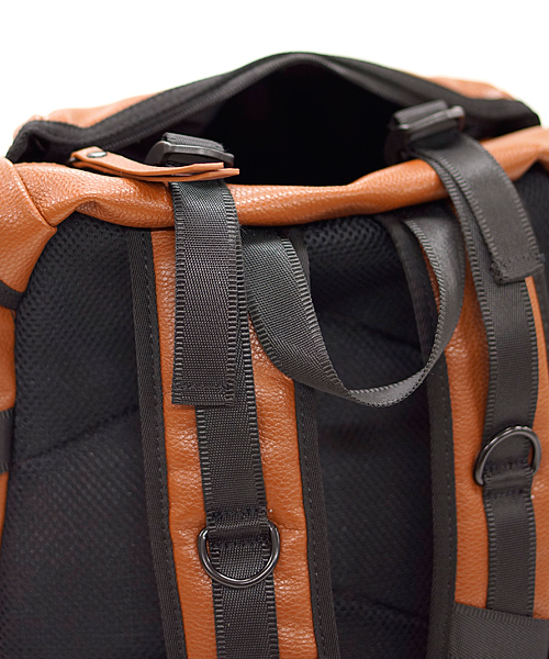 And A（アンドエー）の「PU LEATHER BACKPACK（バックパック/リュック・メンズ・ブラック/ブラウン・FREE）」の14枚目の写真