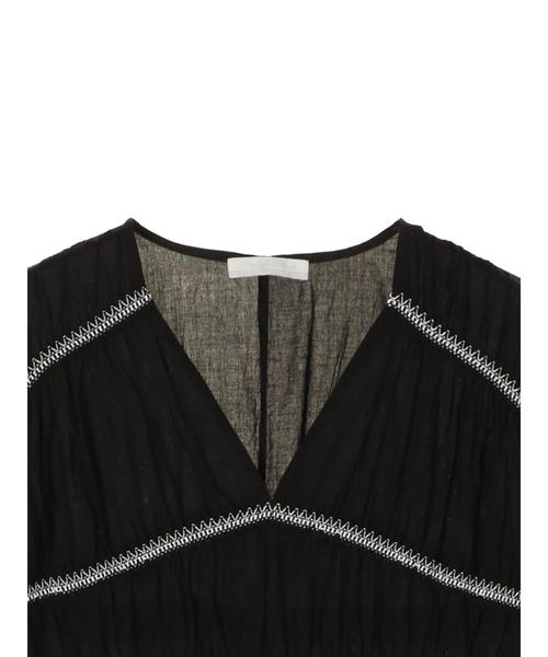 AMERICAN HOLIC(アメリカンホリック)の「スモッキング刺繍ロングマキシワンピース *(ワンピース・レディース・ブラック/モカ・FREE)」の14枚目の写真