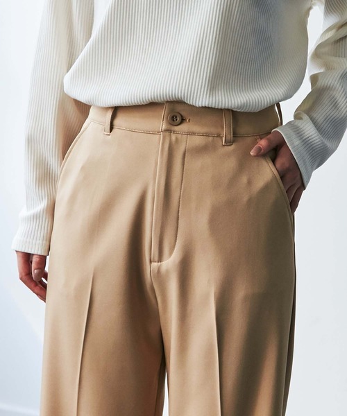 GeeRA(ジーラ)の「センタープレスストレートパンツ(その他パンツ・レディース・ベージュ/ピンク/グリーン・MEDIUM/LARGE/X-LARGE)」の8枚目の写真