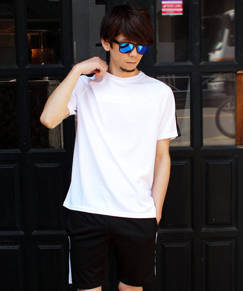 SHISKY（シスキー）の「DRY MESH ライン切り替え 半袖Tシャツ ショートパンツ セットアップ（Tシャツ/カットソー・メンズ・レッド/ブラック系その他/ライム/オフホワイト/ブラック系その他2/ブラック・L/XL/M）」の2枚目の写真