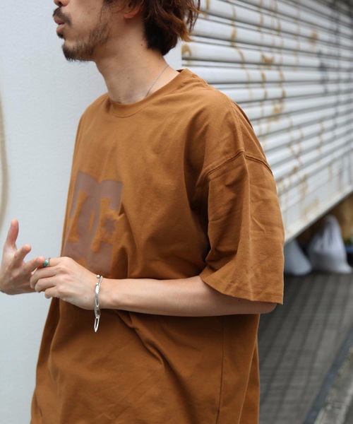 DC SHOES(ディーシーシューズ)の「20 STAR WIDE SS/DC Tシャツ ロゴ 半袖 ドロップショルダー ビッグシルエット(Tシャツ/カットソー・メンズ・ブラック系その他/ブラック/ブラウン/ホワイト系その他/ホワイト・MEDIUM/LARGE/X-LARGE)」の19枚目の写真
